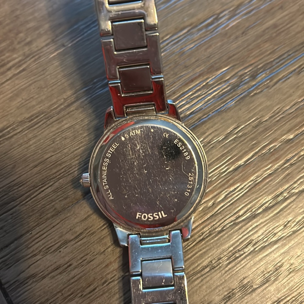 Fossil Watch - Picture 3 of 3